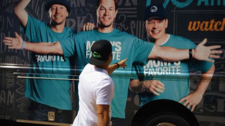Wahlburgers — s08e14 — Deliver Us from Alma