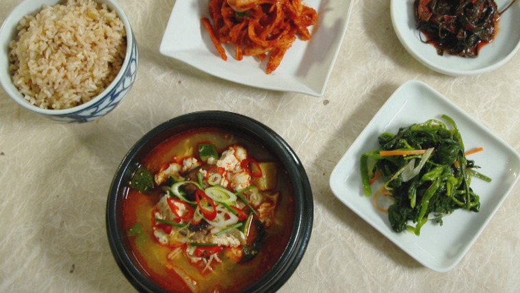 Korean Food Made Simple — s01e09 — Soups and Stews