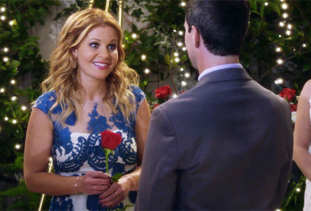 Fuller House — s01e13 — Love is in the Air
