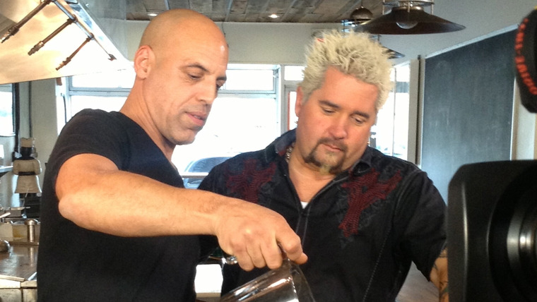 Diners, Drive-Ins and Dives — s2013e12 — Chicken, Chili and Chowder