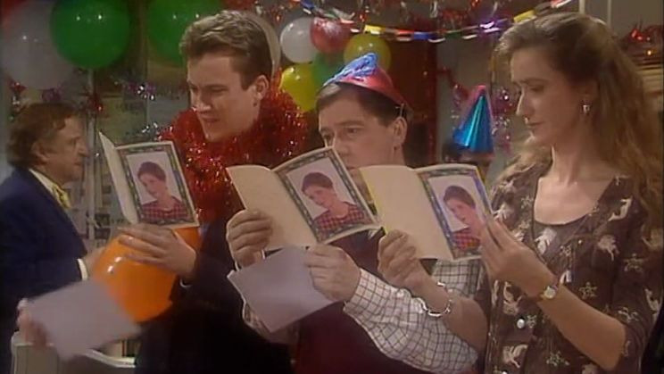 Drop the Dead Donkey — s02e13 — The Christmas Party