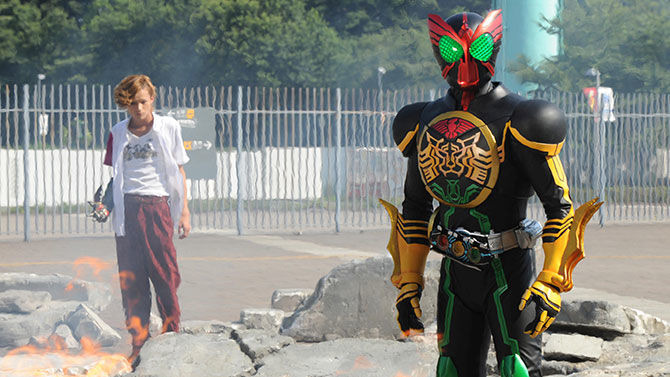 Kamen Rider Series — s21e04 — Doubt, a Picture Message, and a Helping Hand