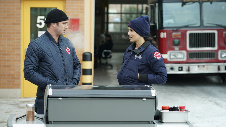 Chicago Fire — s06e14 — Looking for a Lifeline