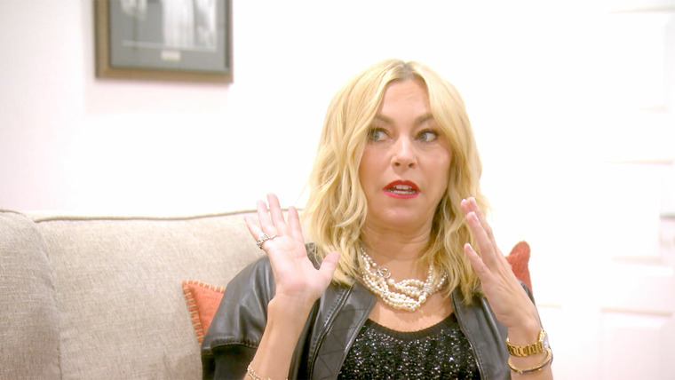 The Real Housewives of Beverly Hills — s12e03 — There's Sutton about Crystal