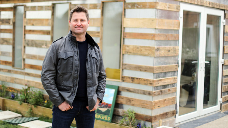 George Clarke's Amazing Spaces — s09e02 — Garage and Canal Barge