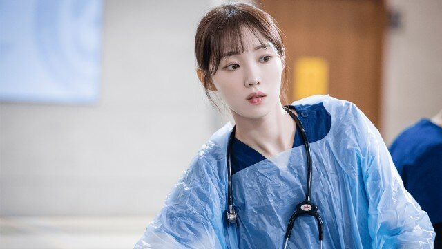 Romantic Doctor, Teacher Kim — s03e07 — You come out quickly too. Evacuate!