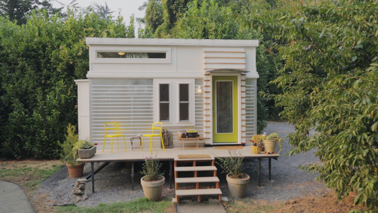 Tiny House Hunting — s03e02 — A New Home for Newlyweds in Portland