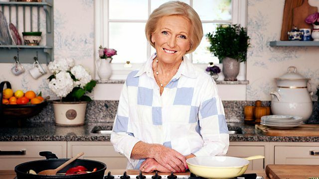 Mary Berry's Absolute Favourites — s01e01 — The Seaside
