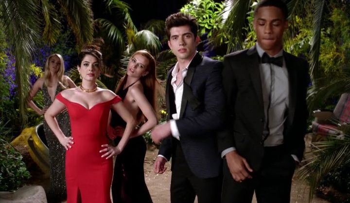 Famous in Love — s01e03 — Not So Easy A
