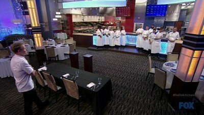 Hell's Kitchen — s14e08 — 11 Chefs Compete