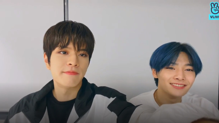 Stray Kids — s2020e261 — [Live] This Again With I.N and Seungmin 🐶🦊 ep.4#2