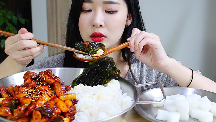 푸메 Fume — s01e35 — 지코바 치밥 리얼사운드먹방 / Korean Spicy Chicken Rice Mukbang チキン 鸡 دجاج