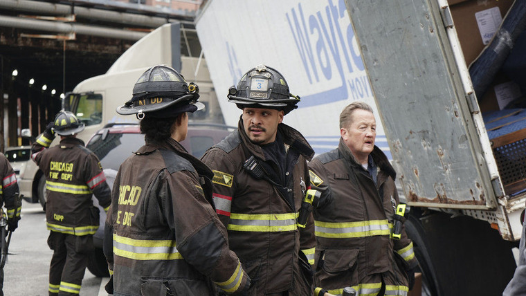 Chicago Fire — s07e10 — Inside These Walls