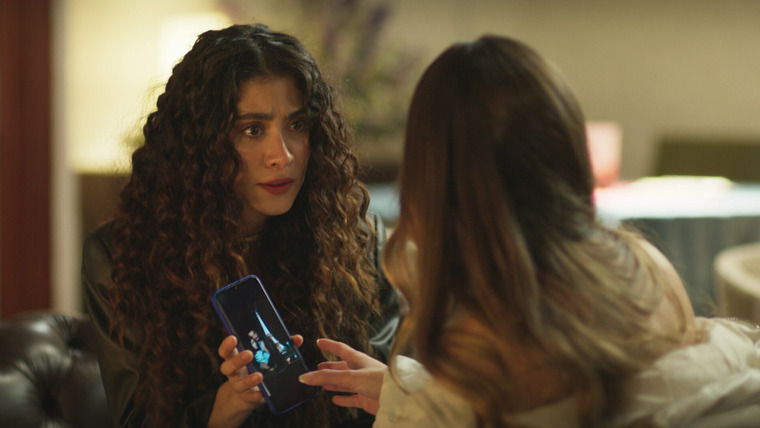 Romina Poderosa — s01e18 — Romina descubre un enorme secreto de Laura mientras que Sergio y Calidoso besa a Alez