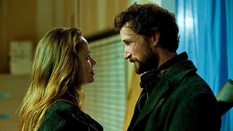 Рухнувшие небеса — s02e10 — A More Perfect Union