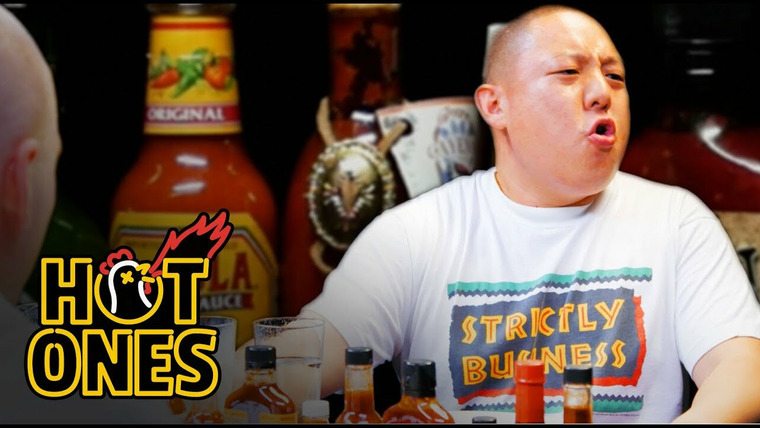 Hot Ones — s02e10 — Eddie Huang Gets Destroyed by Spicy Wings