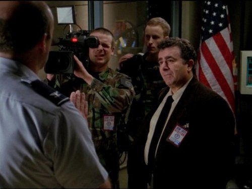 Stargate SG-1 — s07e17 — Heroes