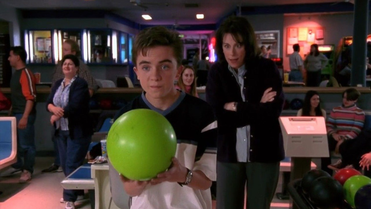 Malcolm in the Middle — s02e20 — Bowling