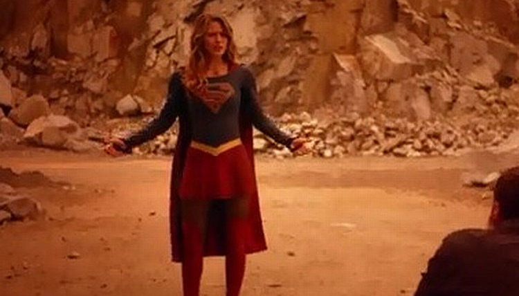 Супергёрл — s02e09 — Supergirl Lives