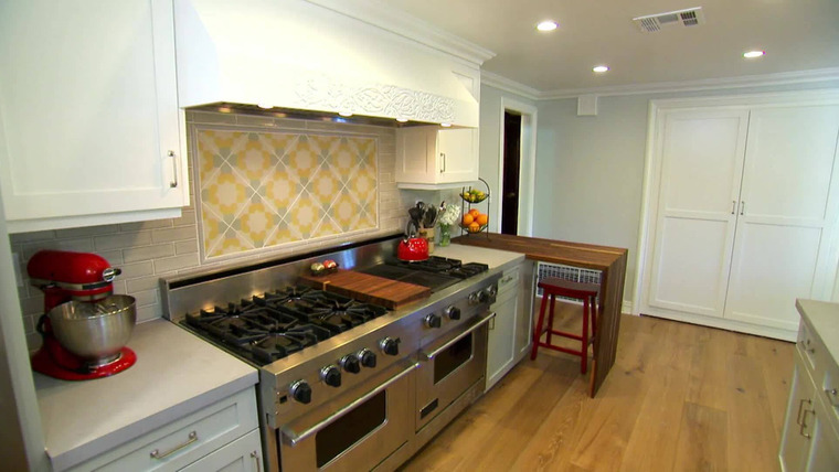 House Hunters Renovation — s2016e28 — Sinking Kitchen, Rising Budget in California
