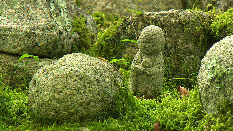 Core Kyoto — s04e16 — Stone Jizo: Neighborhood Guardians Watch over Children