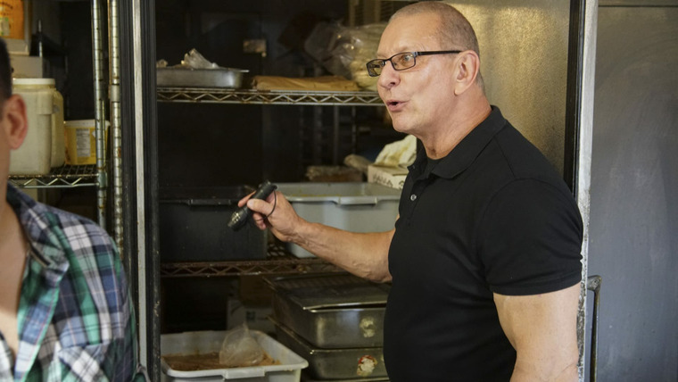 Restaurant: Impossible — s19e17 — Dirtiest. Kitchen. Ever.
