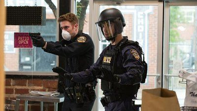 Containment — s01e03 — Be Angry at the Sun
