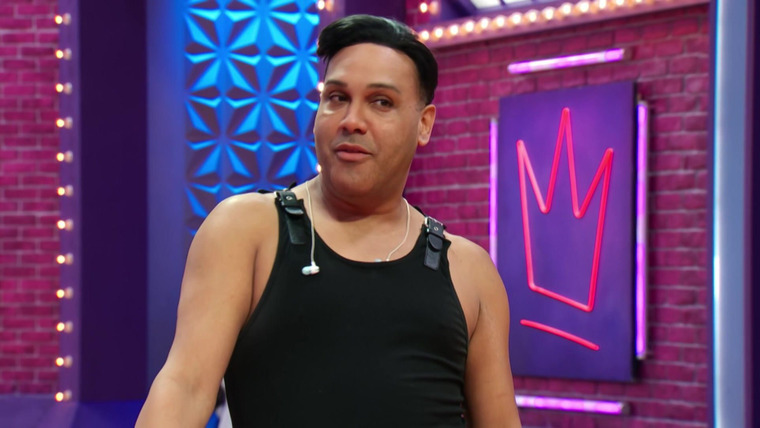 Королевские Гонки: Канада против мира — s02e05 — Snatch Game: The Rusical