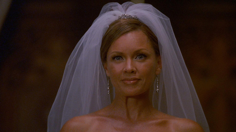 Дурнушка — s02e07 — A Nice Day for a Posh Wedding