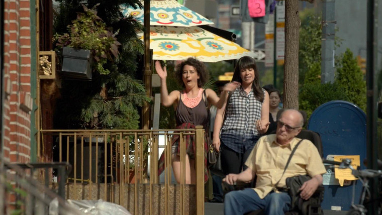 Broad City — s02e04 — Knockoffs