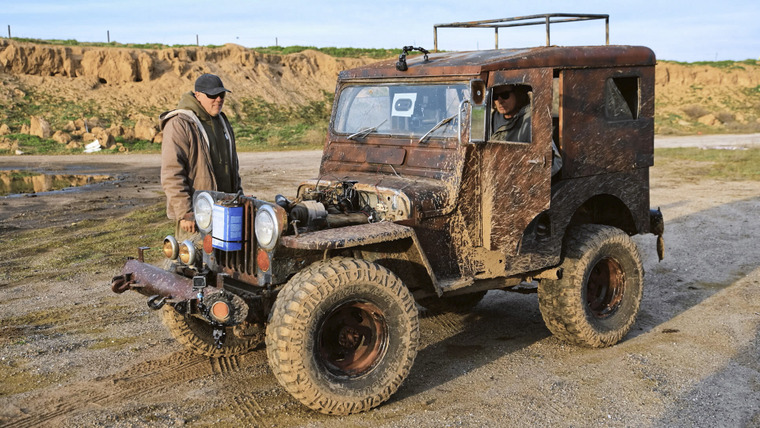Roadkill Garage — s08e04 — Yard Find: 1952 Jeep Rescue!