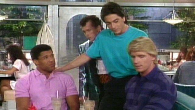 Charles in Charge — s04e05 — Yesterday Cafe