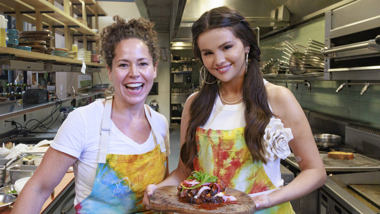 Selena + Restaurant — s01e05 — Selena + Girl & the Goat