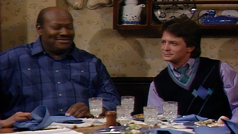 Семейные узы — s07e17 — All in the Neighborhood (1)