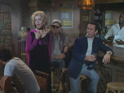 Напряги извилины — s02e06 — Casablanca