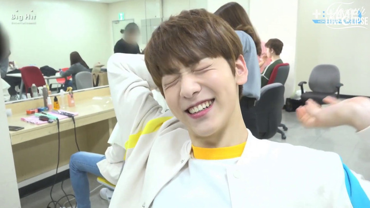 T: TIME — s2019e182 — SOOBIN’s How to keep your face from getting puffy