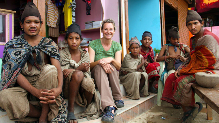 Kate Humble: Living with Nomads — s01e01 — Nepal