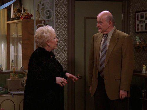 Everybody Loves Raymond — s04e19 — Marie and Frank's New Friends