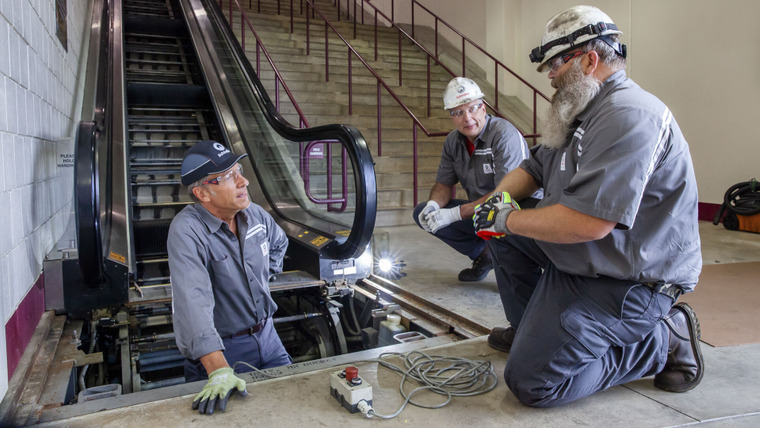 Dirty Jobs — s10e05 — Escalator Maintainer / Scorpion Sweeper
