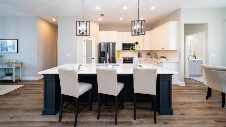 100 Day Dream Home — s02e03 — Grand Space for Grandkids