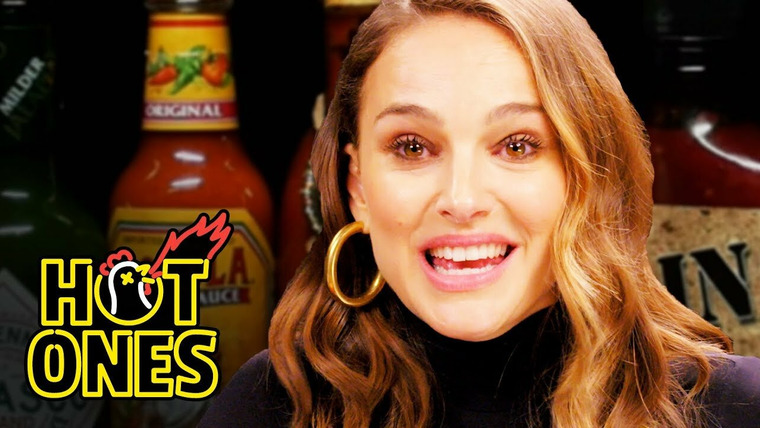Горячие — s06e02 — Natalie Portman Pirouettes in Pain While Eating Spicy Wings