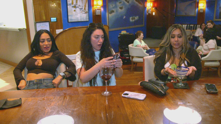 Jersey Shore: Family Vacation — s06e31 — Tequila and Theories