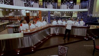 Hell's Kitchen — s10e04 — 15 Chefs Compete
