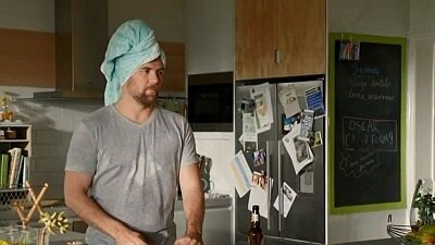 Upper Middle Bogan — s02e08 — Jules in the Crown