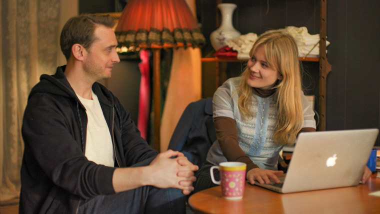 Evy og alltid — s01e05 — Bølgjer og business