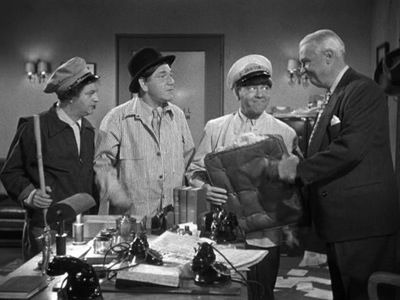 The Three Stooges — s15e09 — A Crime on Their Hands