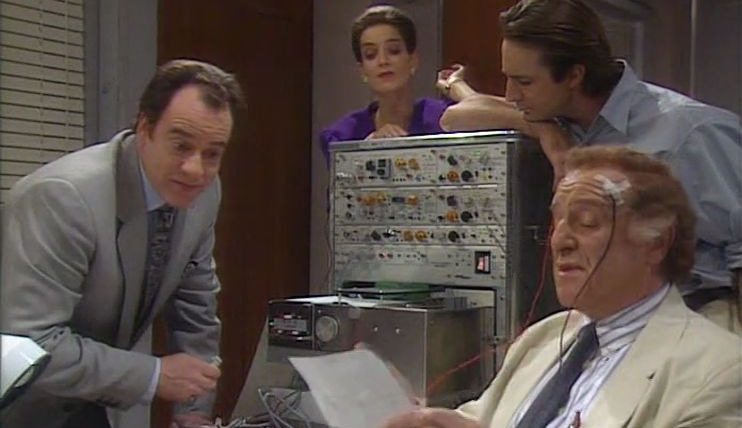 Drop the Dead Donkey — s01e07 — The New Approach