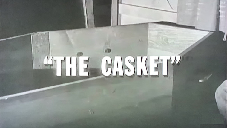 В бою — s04e12 — The Casket