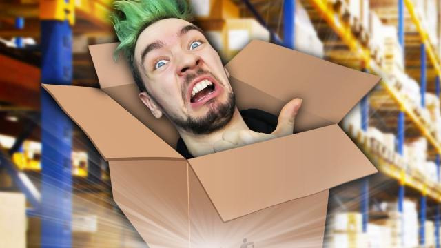 Jacksepticeye — s05e522 — WHAT'S IN THE BOX?? | What The Box?