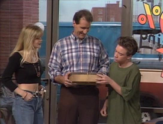 Married... with Children — s04e09 — Oh, What a Feeling